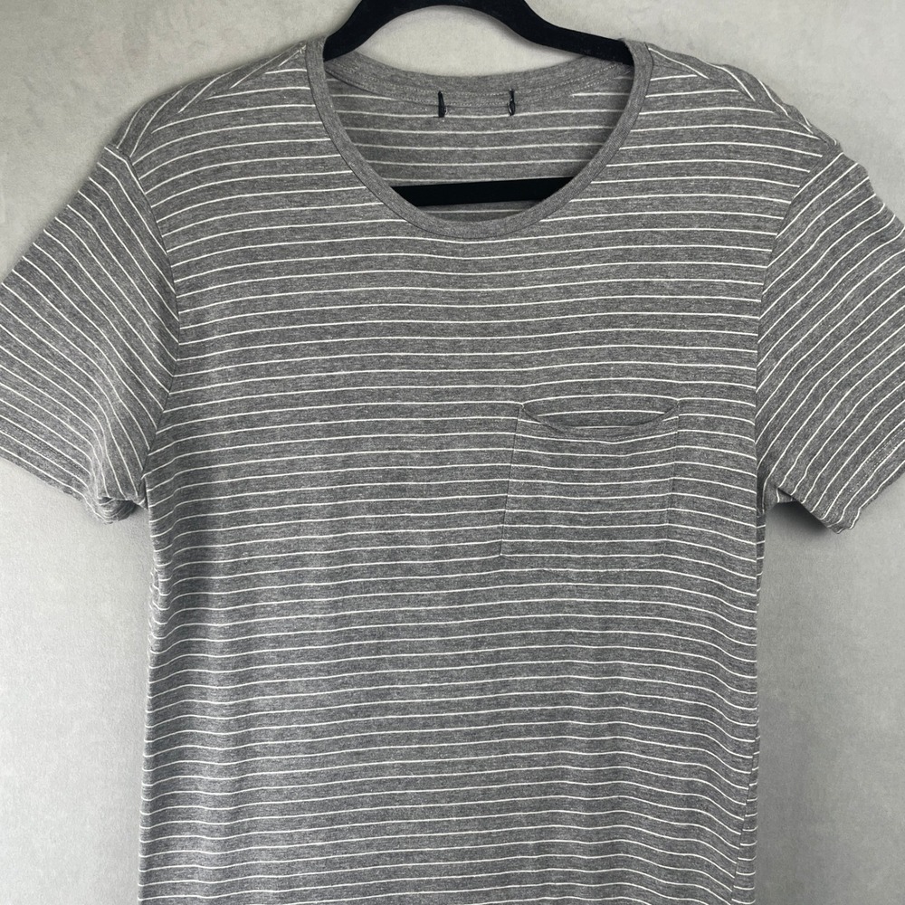 Forever 21 Grey Striped Short Sleeve Pocket T-Shirt Crew Neck Side Slit Mens M - Picture 3 of 6